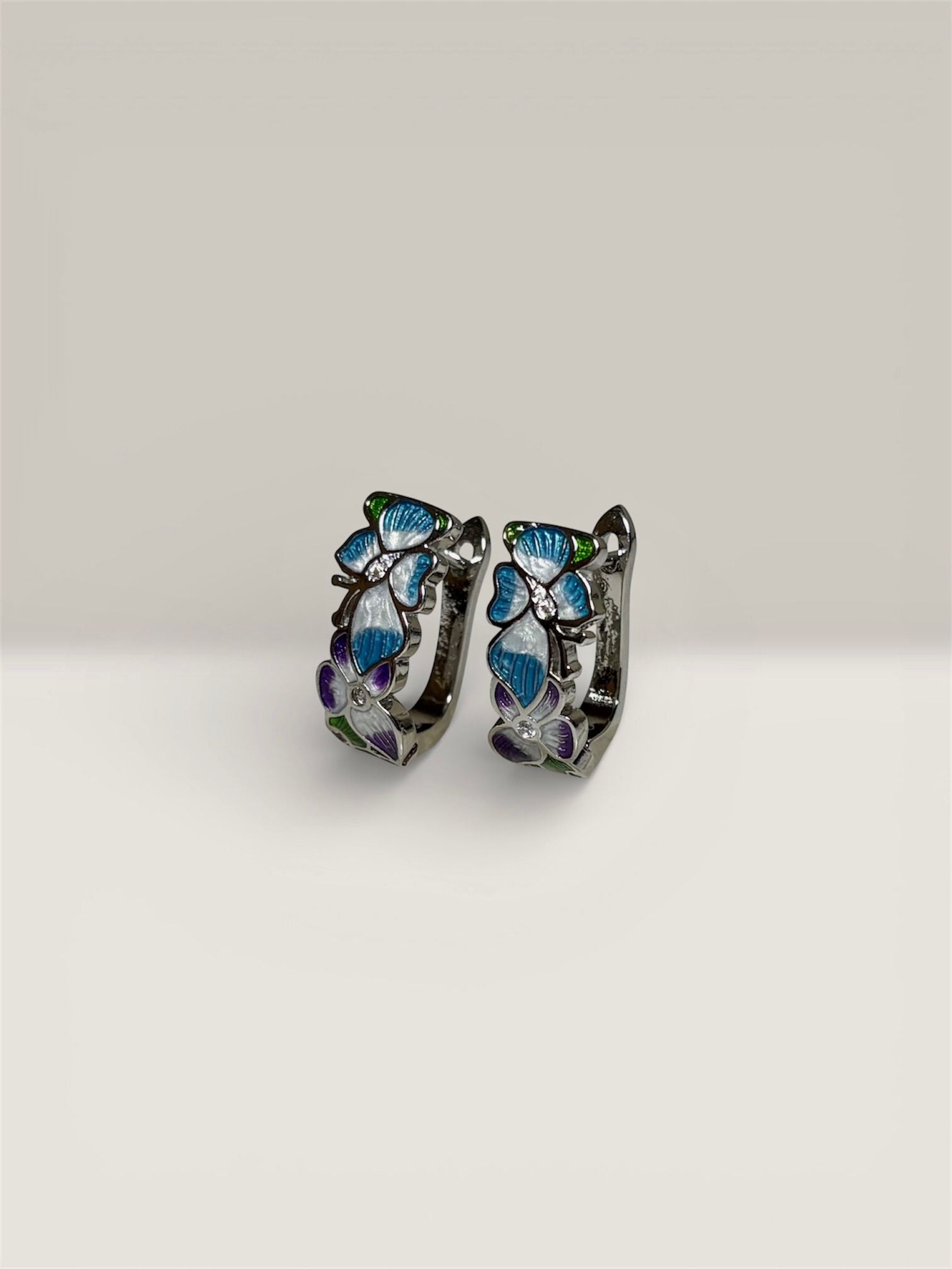 The Forget-Me-Not Huggies